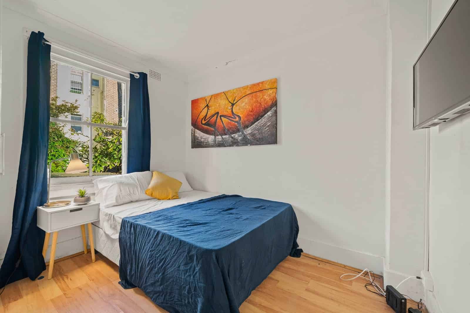 Room in a 8 Bedroom Apartment, 19 Craigend, Darlinghurst — student accommodation in Sydney