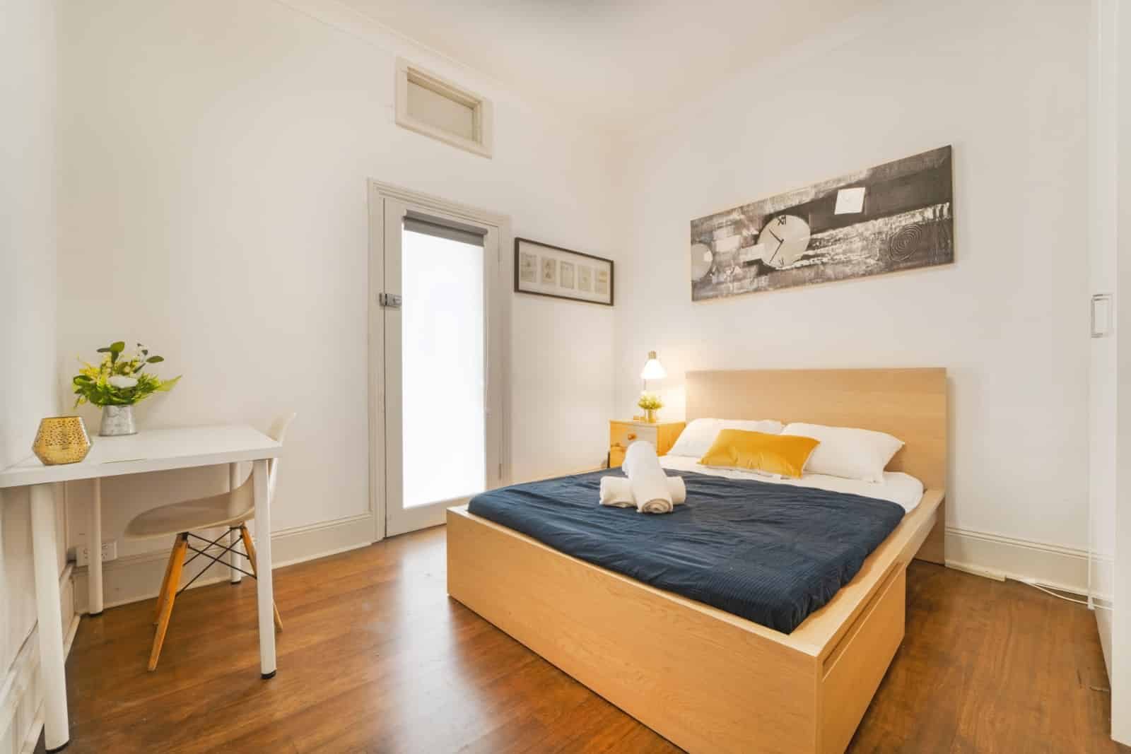 Room in a 8 Bedroom Apartment, 46 Metro, Enmore — student accommodation in Sydney