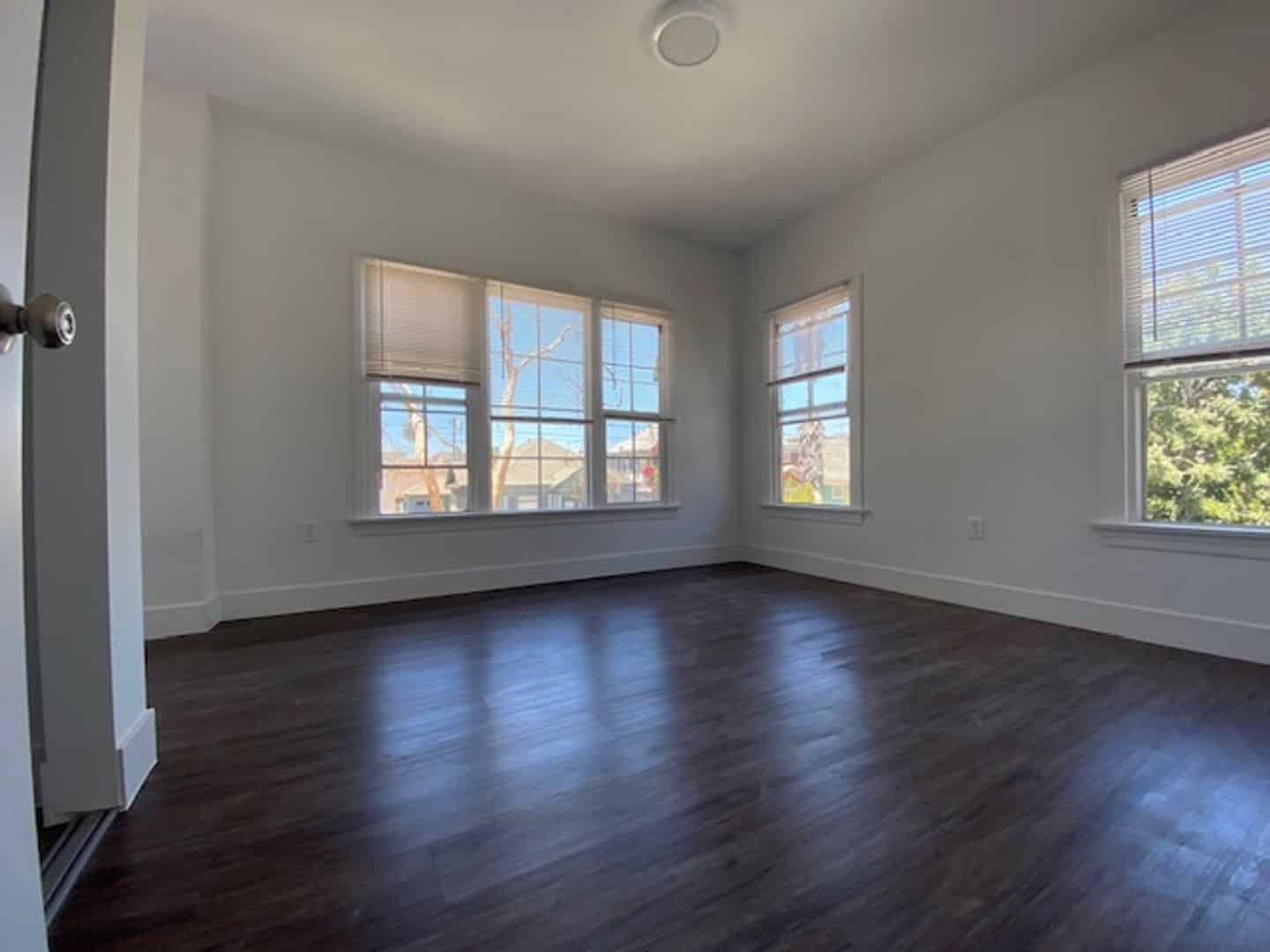 Dos Diablos — student accommodation in Los Angeles