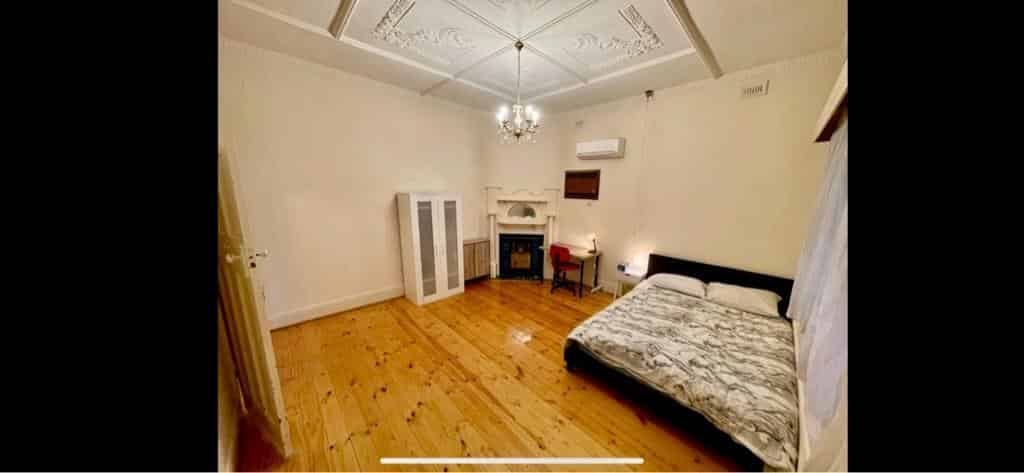 Room in a 5 Bedroom Apartment, 16 Main North Road, City of Prospect — student accommodation in Adelaide