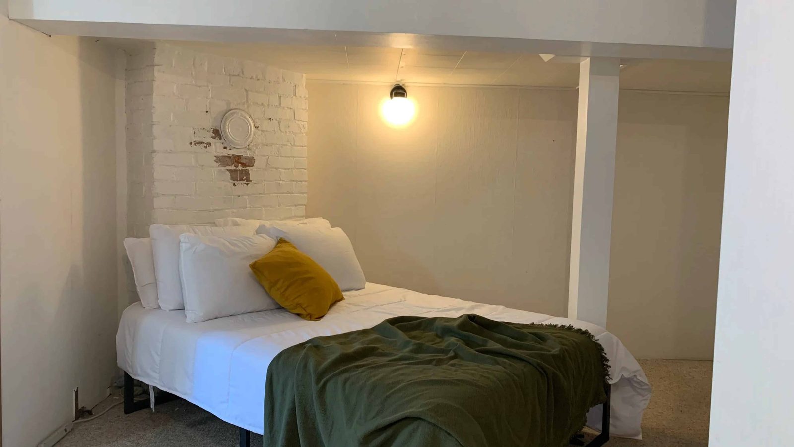 2335 W 6th Ave — student accommodation in Burnaby