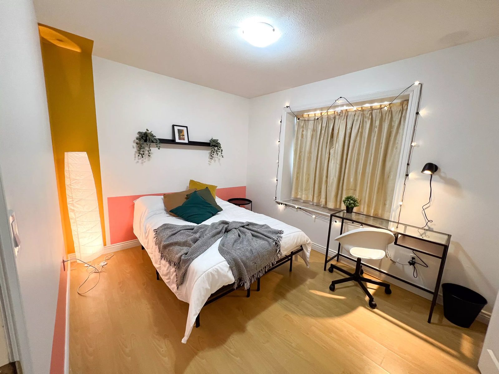 5857 Sussex Ave — student accommodation in Burnaby