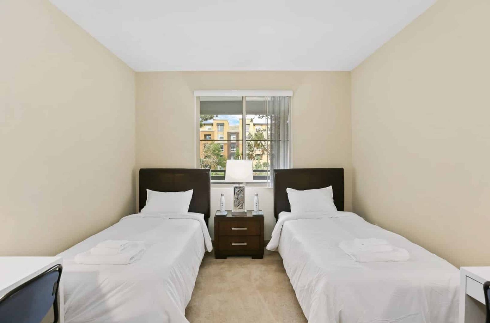 2777 Alton Parkway — student accommodation in Irvine