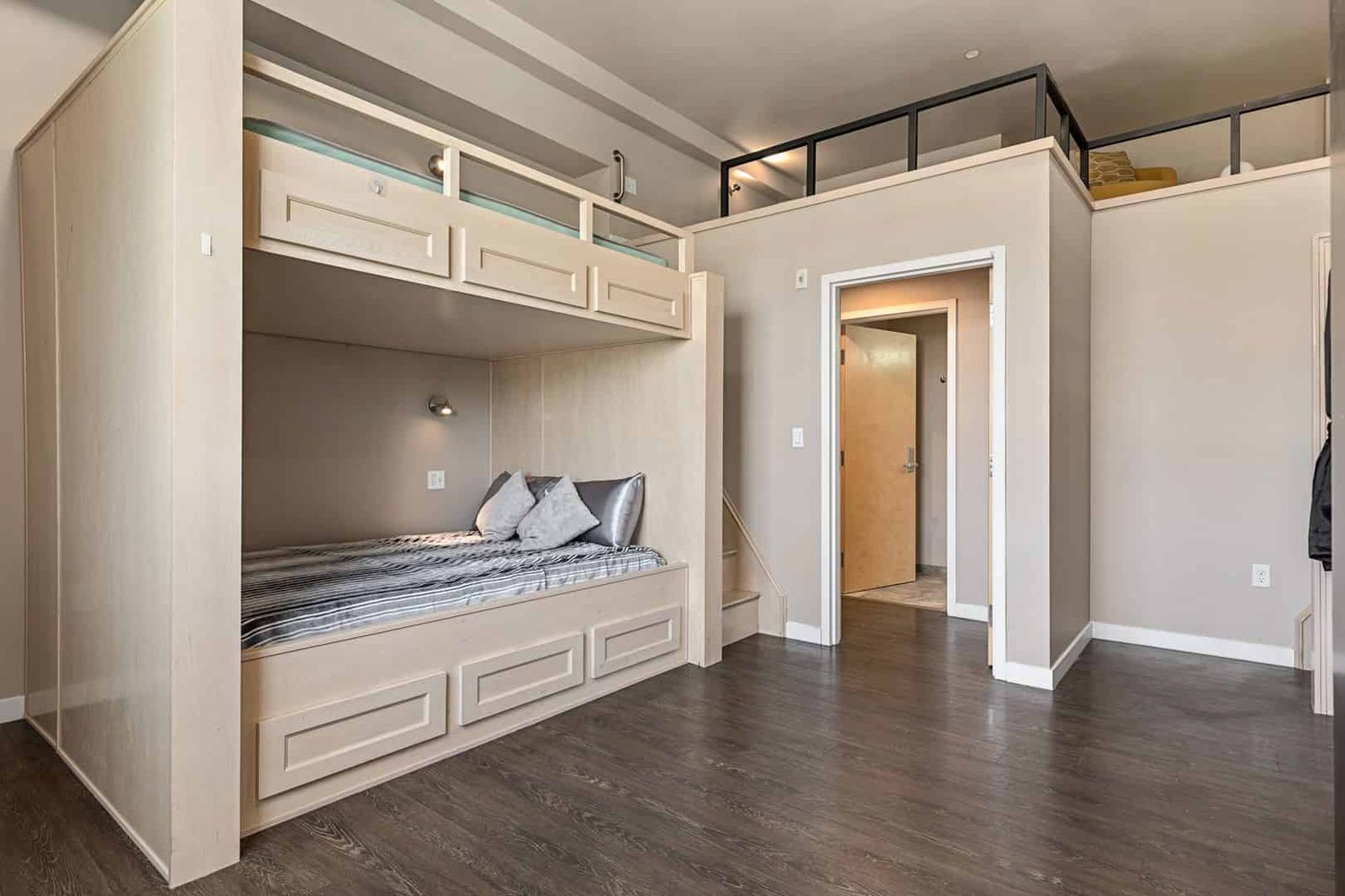 630 West 28th Street — student accommodation in Los Angeles